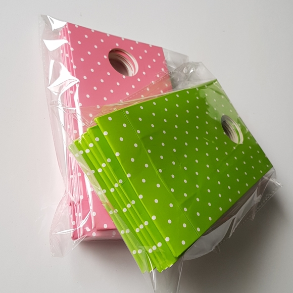 11 pcs Dots Cardboard Favor Bags Loot Bags Treat Bags 3.75"x5.25" inches - Picture 3 of 12